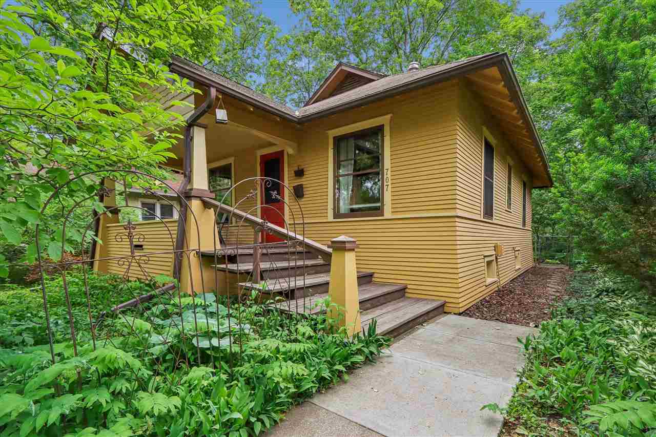 707 Rundell Street Iowa City IA 52240