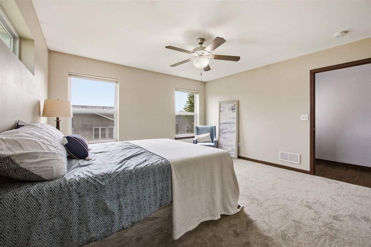 1135 Redbud Avenue Tiffin IA 52340