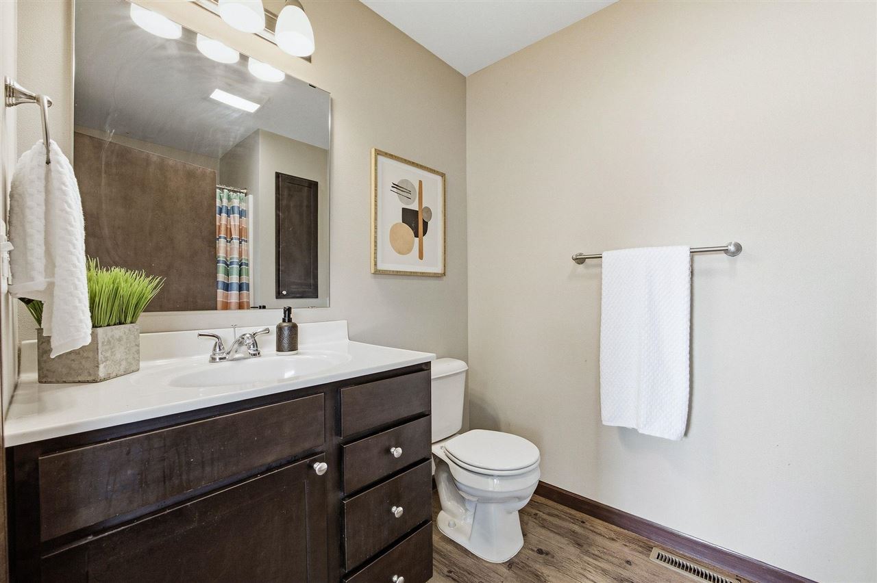 1135 Redbud Avenue Tiffin IA 52340