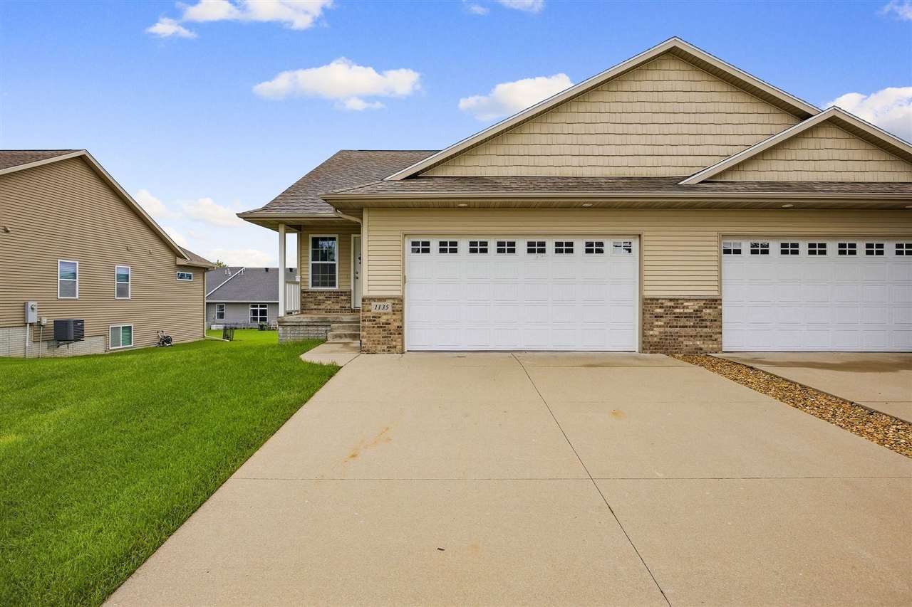 1135 Redbud Avenue Tiffin IA 52340