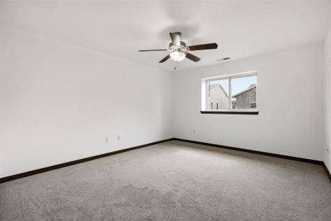 1135 Redbud Avenue Tiffin IA 52340