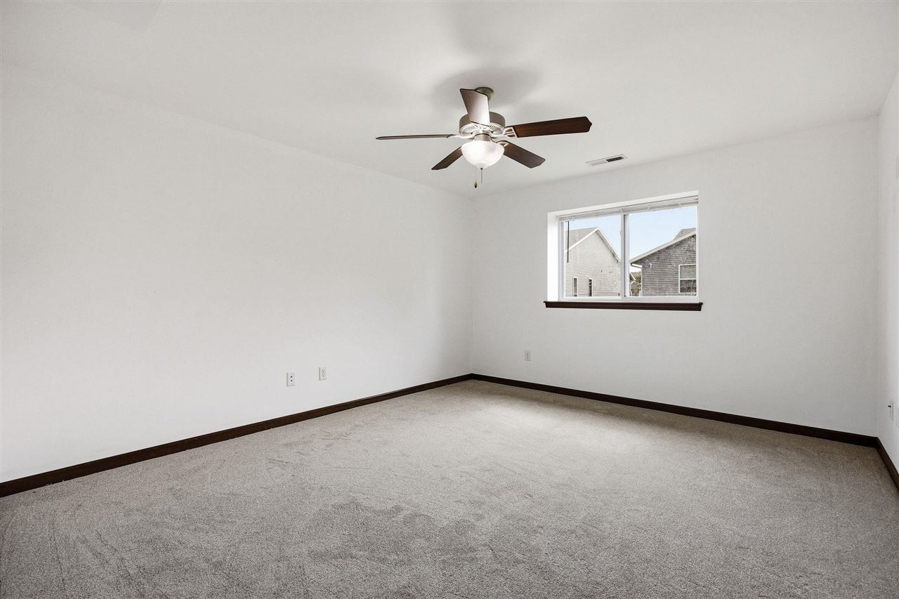 1135 Redbud Avenue Tiffin IA 52340