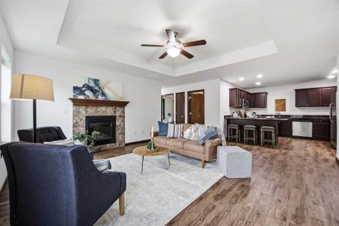 1135 Redbud Avenue Tiffin IA 52340