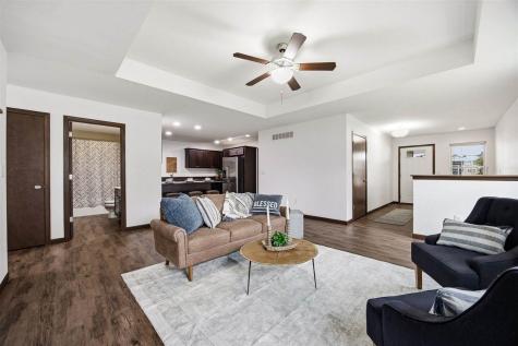 1135 Redbud Avenue Tiffin IA 52340