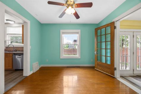 1960 2nd Avenue SE Cedar Rapids IA 52403