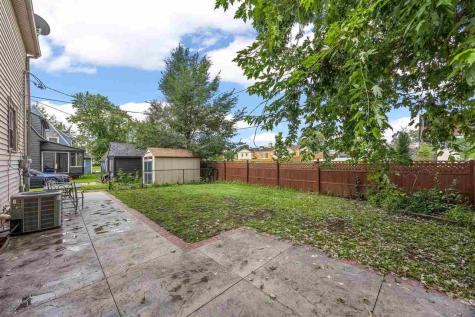 1960 2nd Avenue SE Cedar Rapids IA 52403