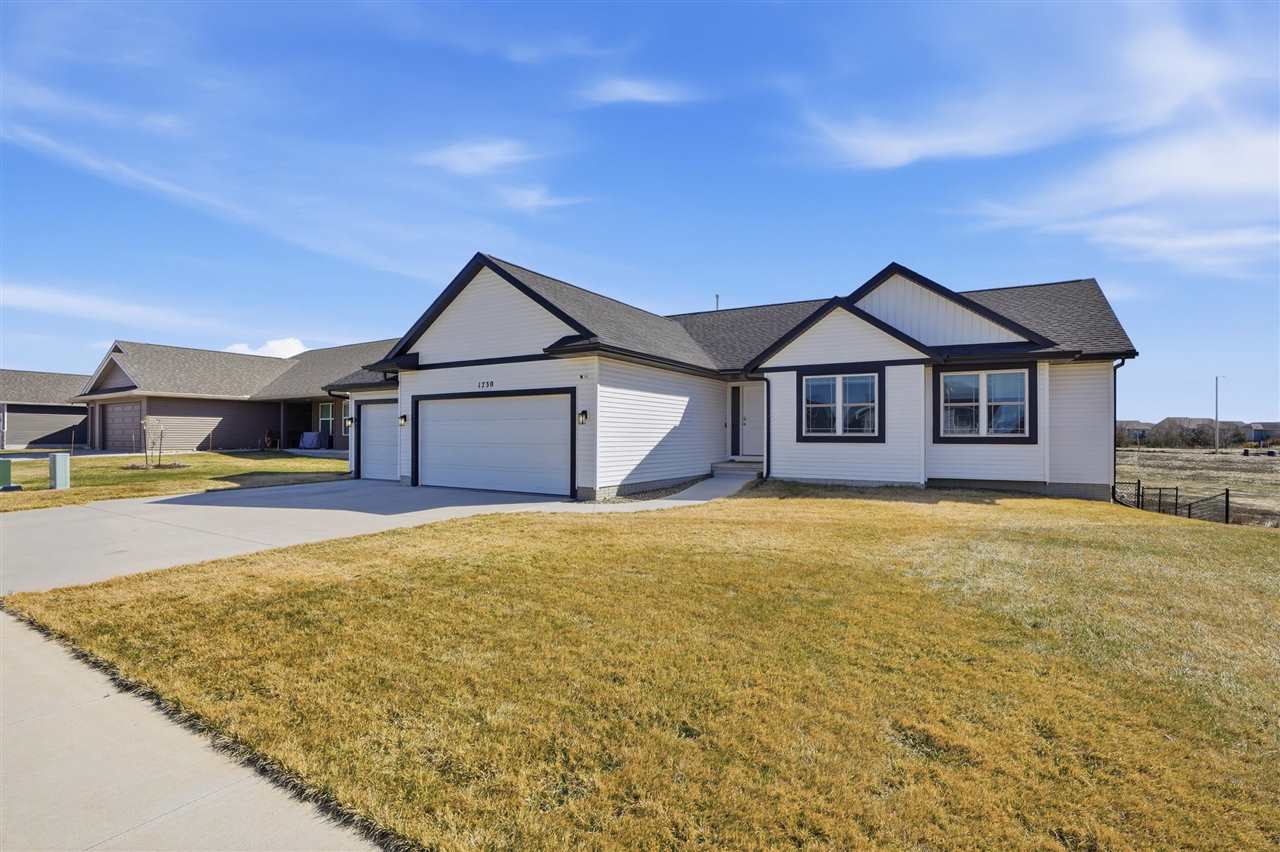 1730 Scarlet Sage Drive SW Cedar Rapids IA 52404