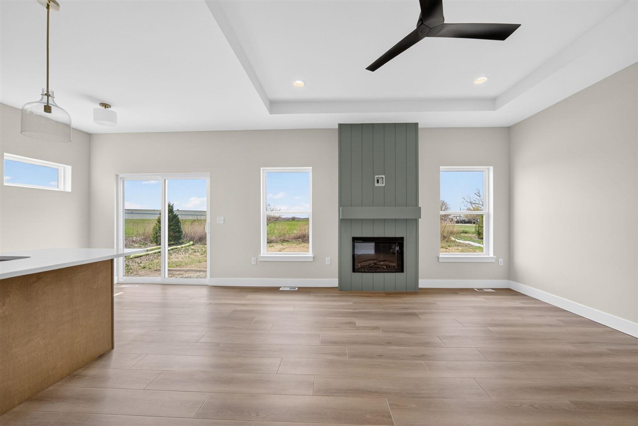 1275 Eisenhower Boulevard North Liberty IA 52317