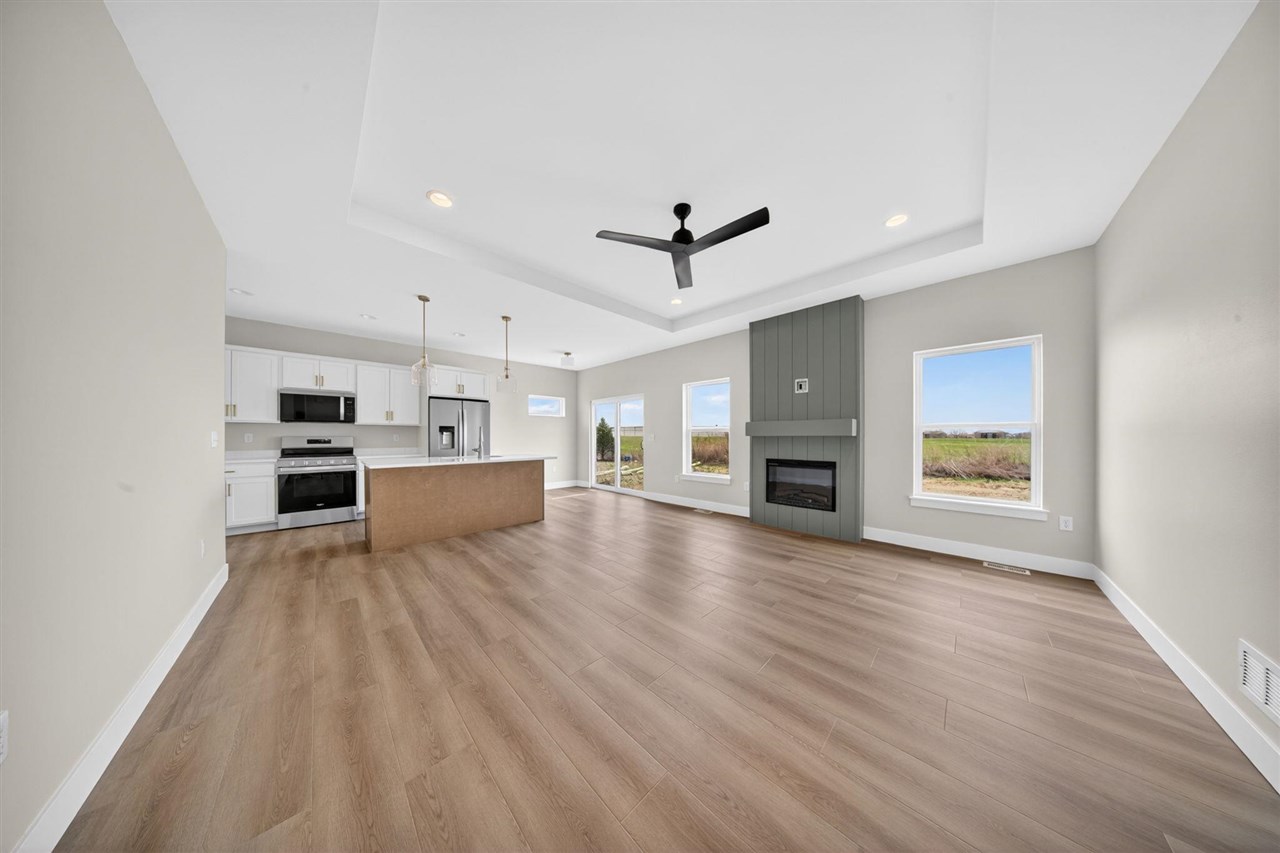 1275 Eisenhower Boulevard North Liberty IA 52317