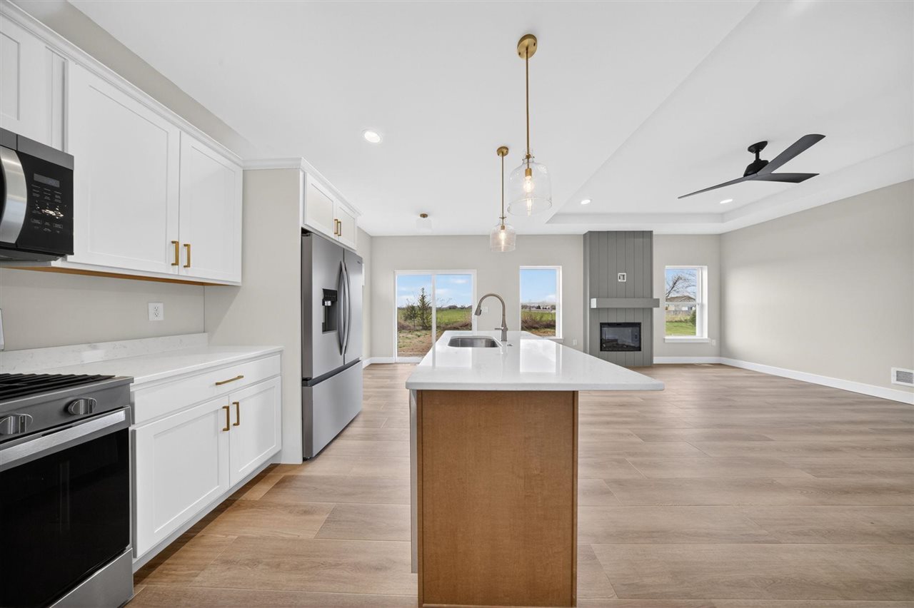1275 Eisenhower Boulevard North Liberty IA 52317