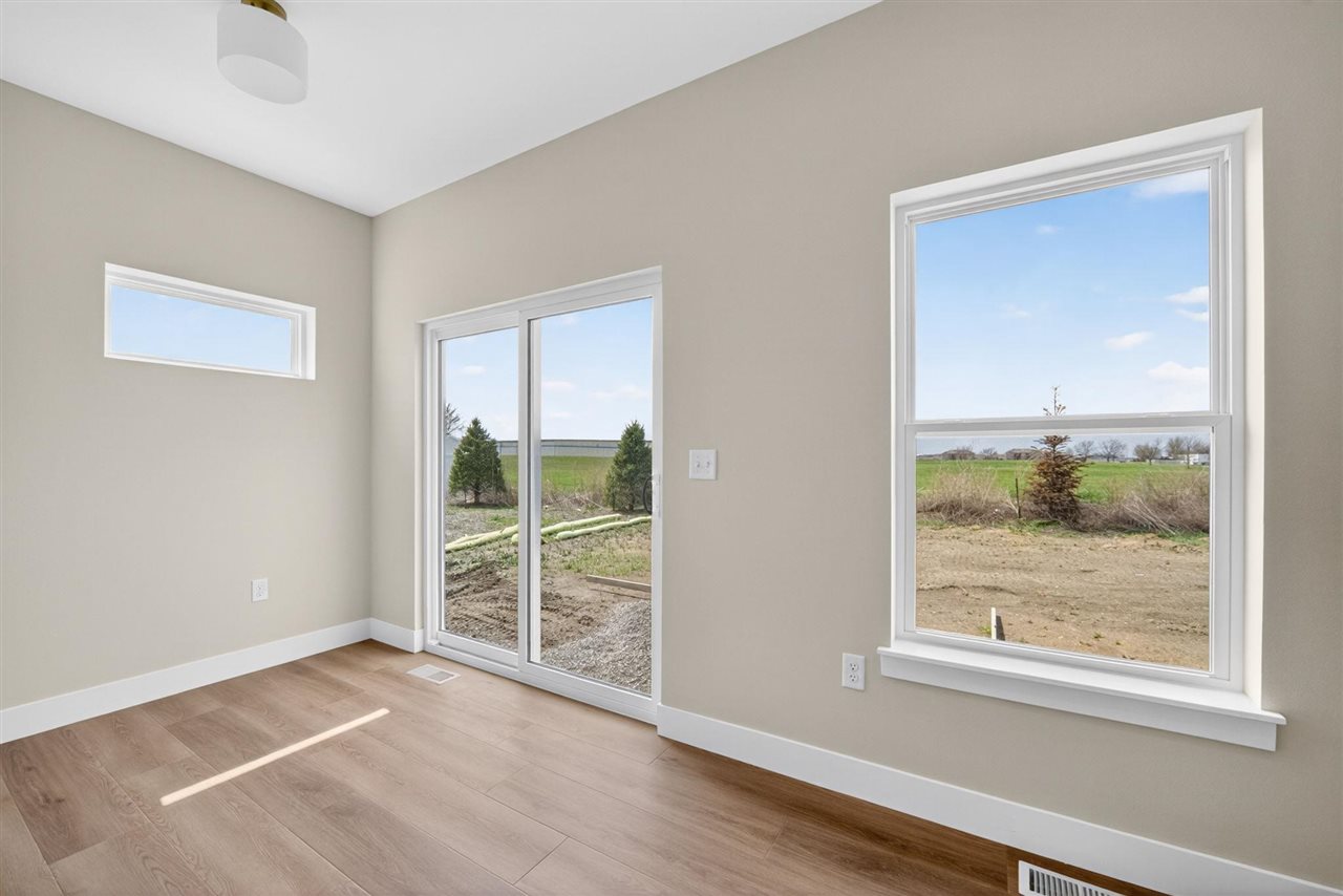 1275 Eisenhower Boulevard North Liberty IA 52317