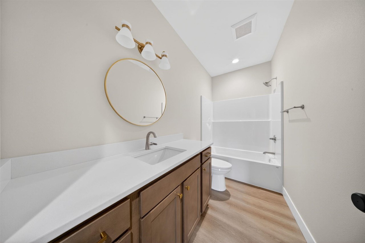 1275 Eisenhower Boulevard North Liberty IA 52317