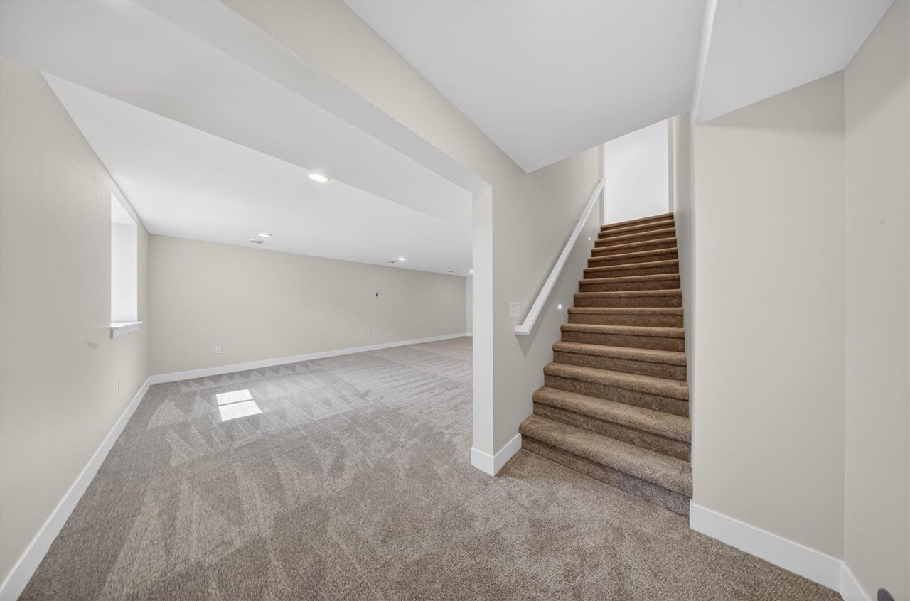 1275 Eisenhower Boulevard North Liberty IA 52317