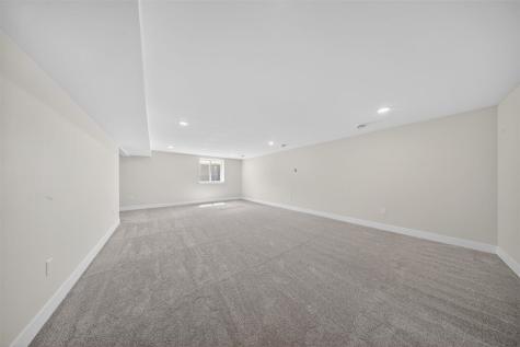 1275 Eisenhower Boulevard North Liberty IA 52317