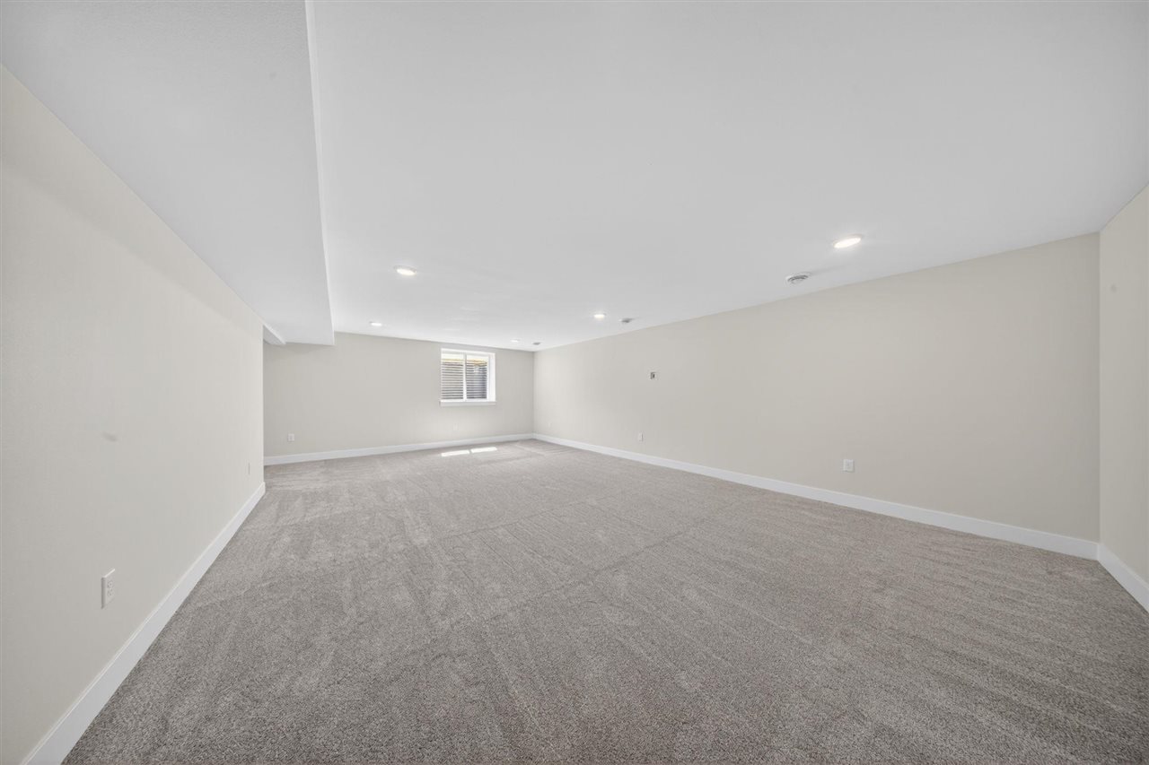 1275 Eisenhower Boulevard North Liberty IA 52317