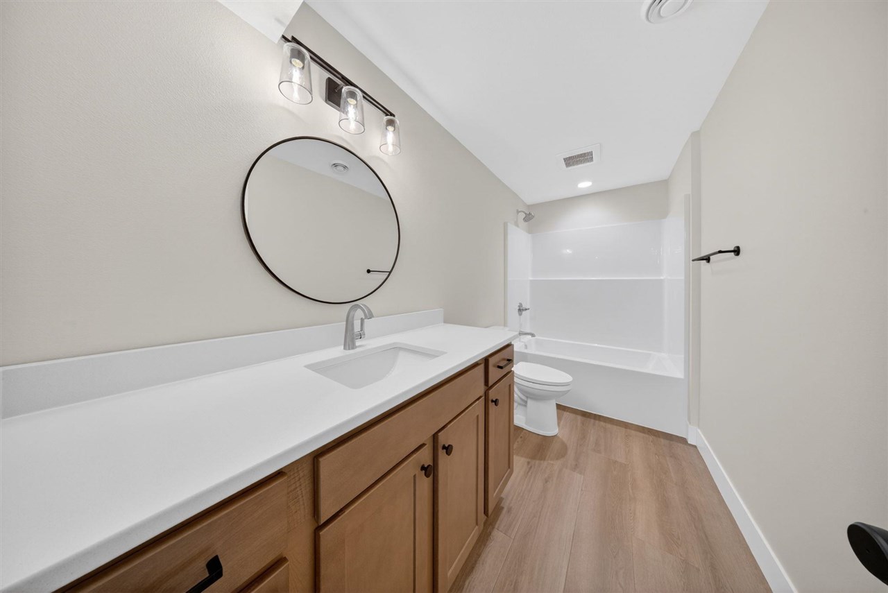 1275 Eisenhower Boulevard North Liberty IA 52317