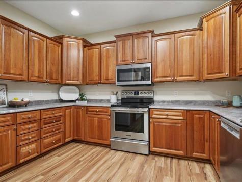 720 Blue Jay Court Tiffin IA 52340