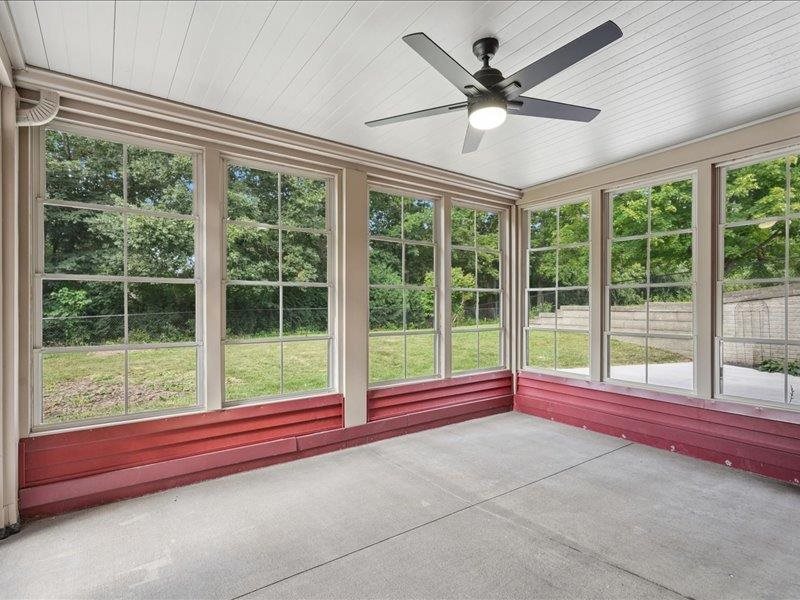 720 Blue Jay Court Tiffin IA 52340