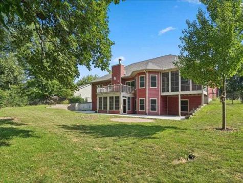 720 Blue Jay Court Tiffin IA 52340