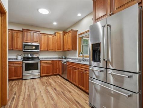 720 Blue Jay Court Tiffin IA 52340