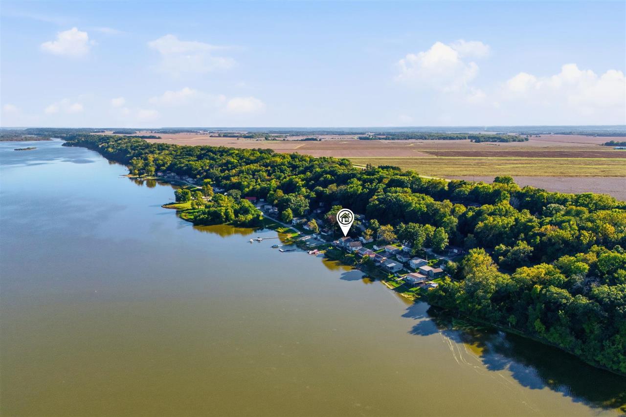9868 F Avenue Wapello IA 52653