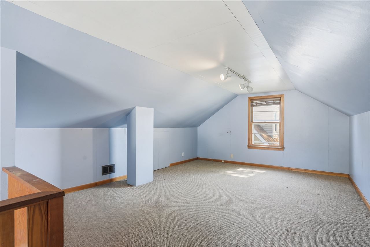 1902 Johnson Avenue NW Cedar Rapids IA 52405
