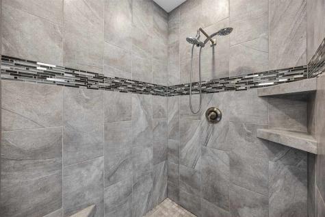 856 Sugar Loaf Circle Iowa City IA 52245