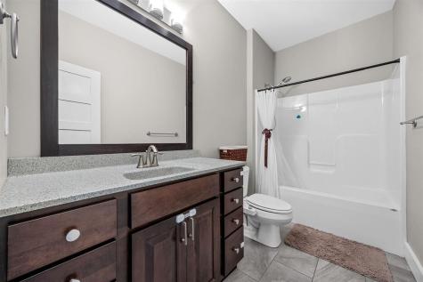 856 Sugar Loaf Circle Iowa City IA 52245