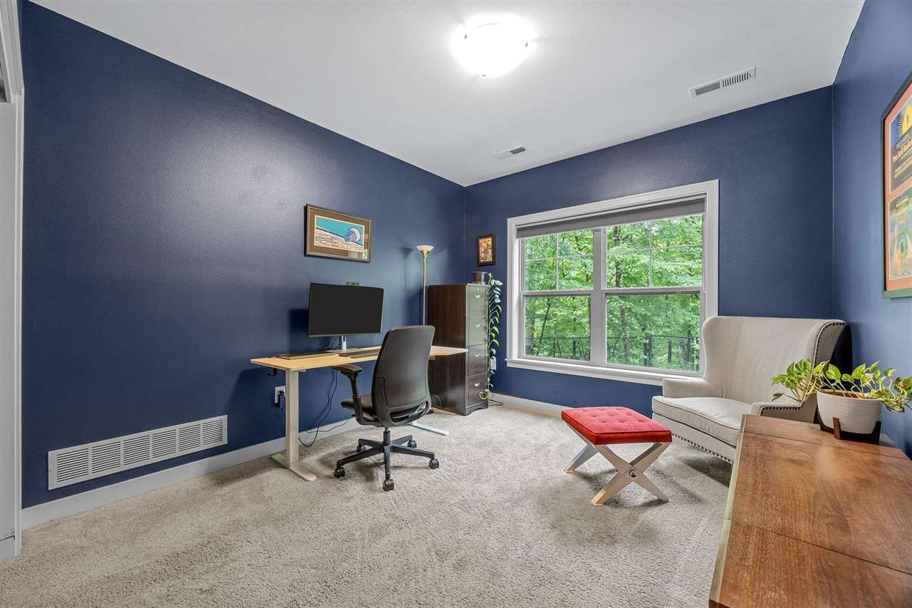 856 Sugar Loaf Circle Iowa City IA 52245