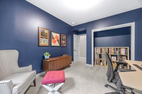 856 Sugar Loaf Circle Iowa City IA 52245