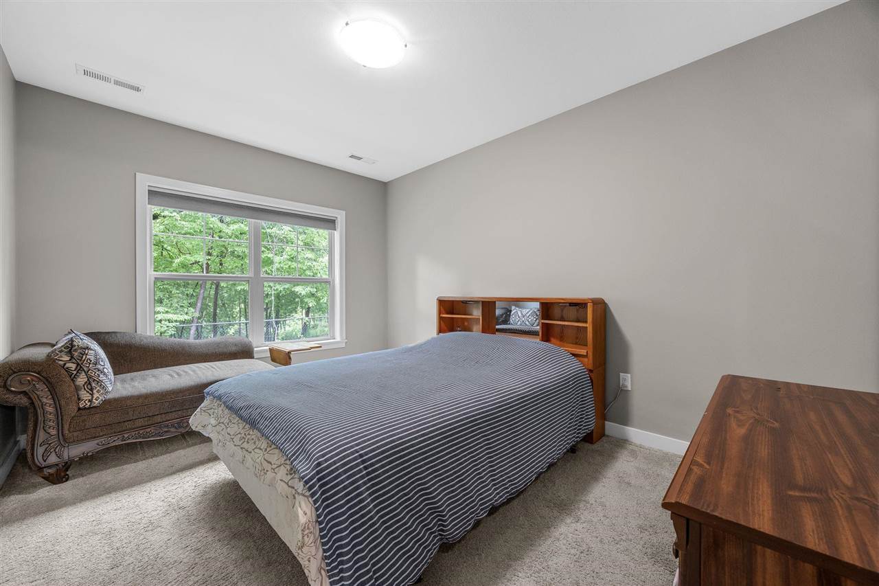 856 Sugar Loaf Circle Iowa City IA 52245