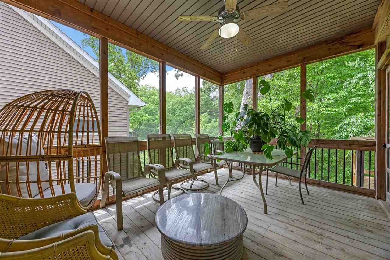 856 Sugar Loaf Circle Iowa City IA 52245