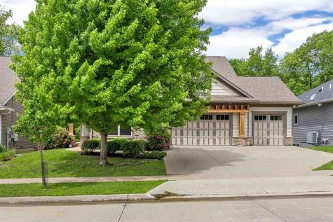 856 Sugar Loaf Circle Iowa City IA 52245
