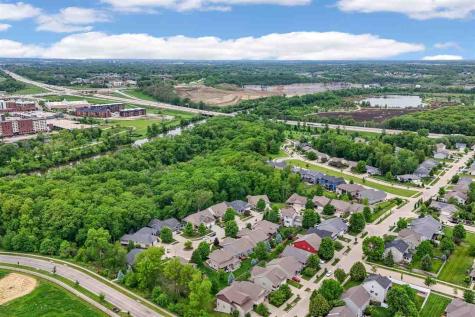 856 Sugar Loaf Circle Iowa City IA 52245