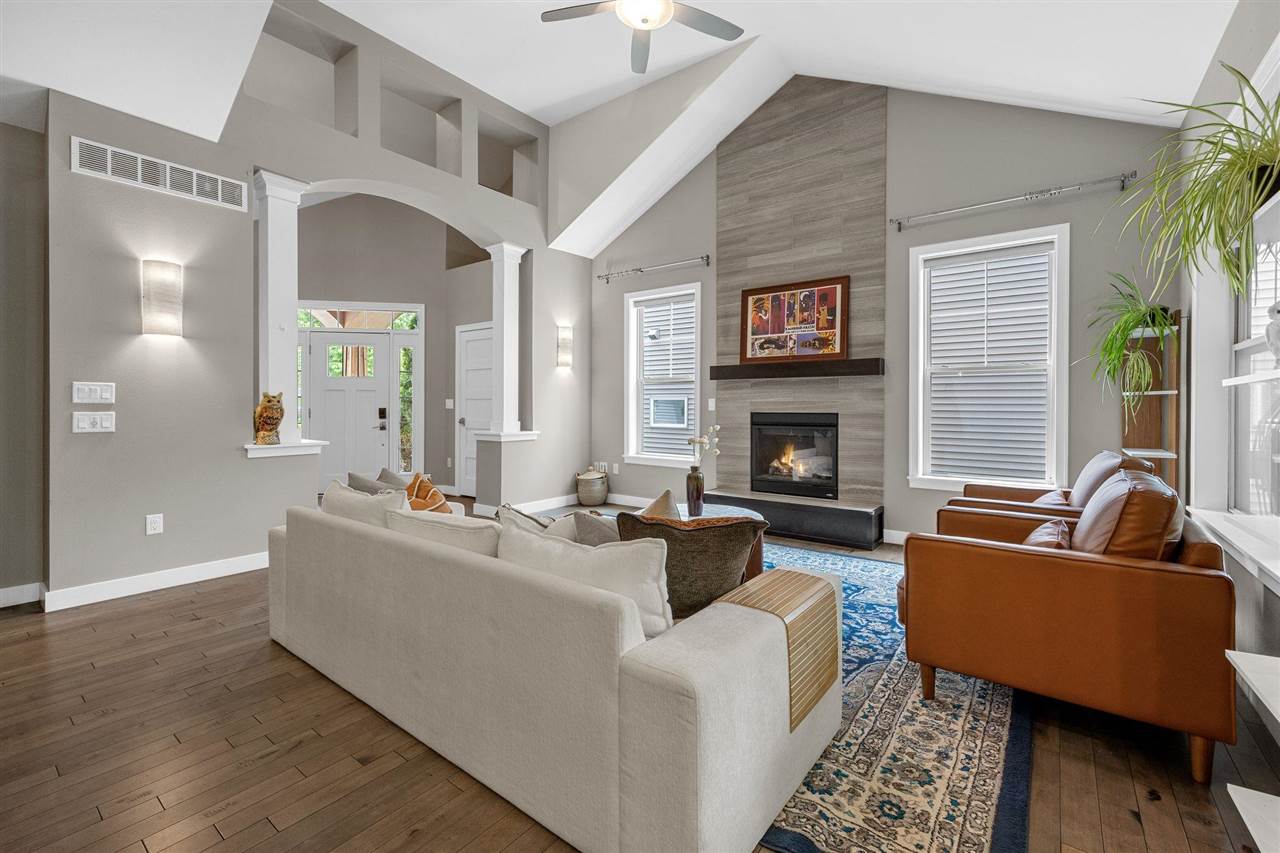 856 Sugar Loaf Circle Iowa City IA 52245