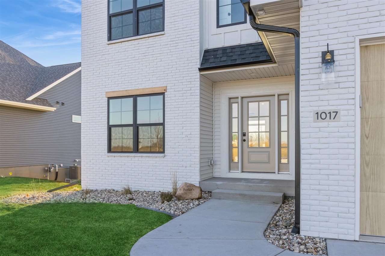 837 Heron Drive Iowa City IA 52245