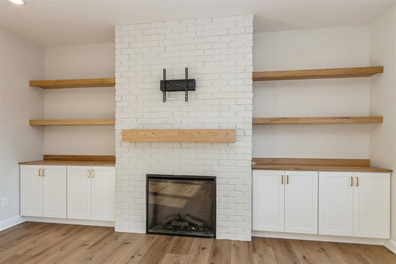 837 Heron Drive Iowa City IA 52245