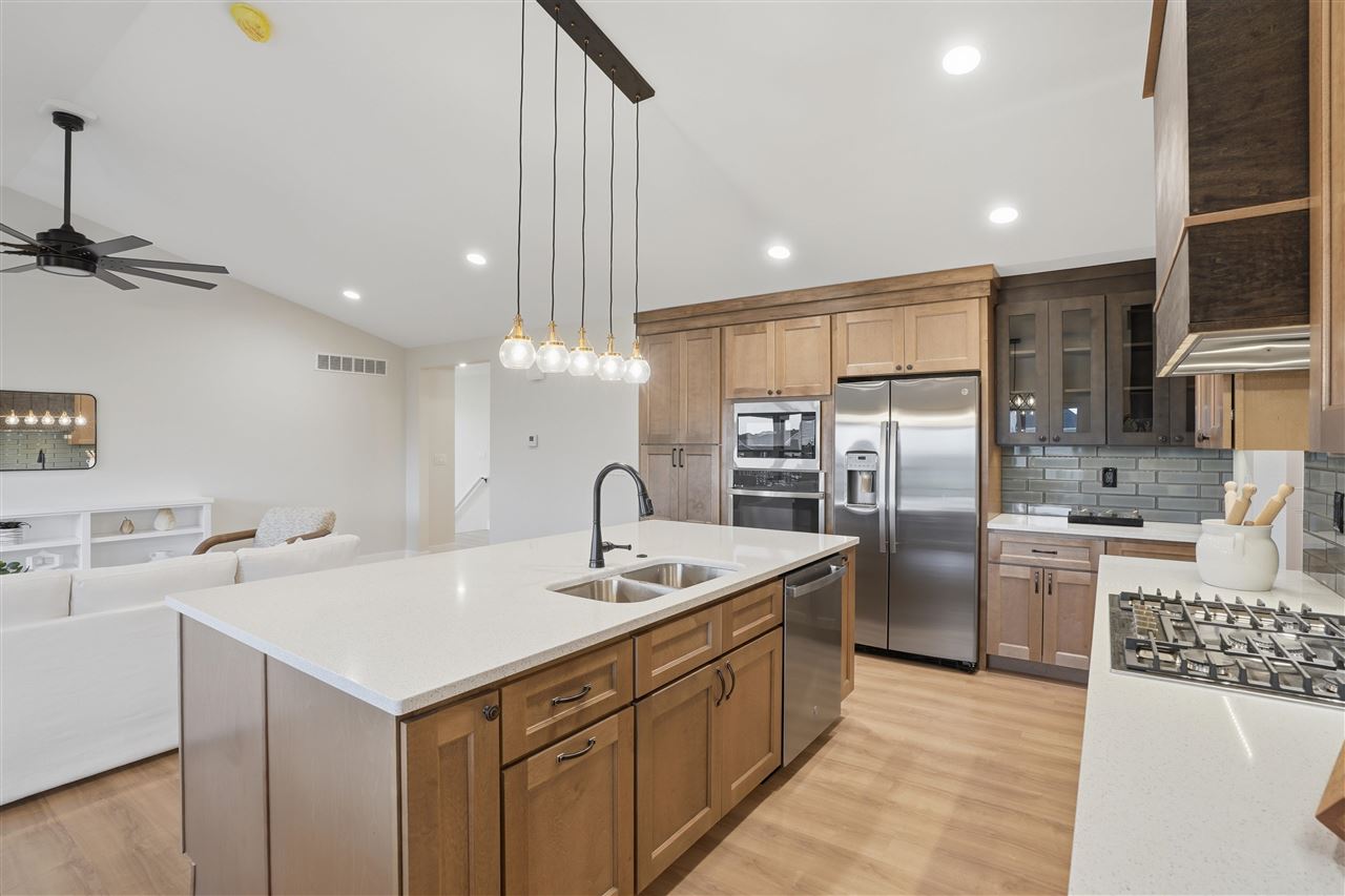 604 Rock Ridge Road Tiffin IA 52340