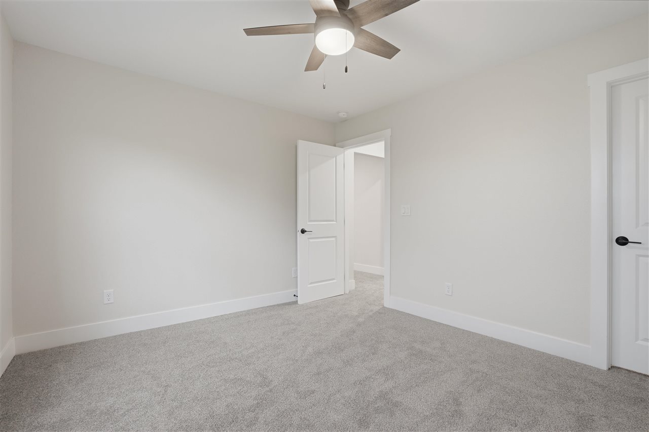 604 Rock Ridge Road Tiffin IA 52340
