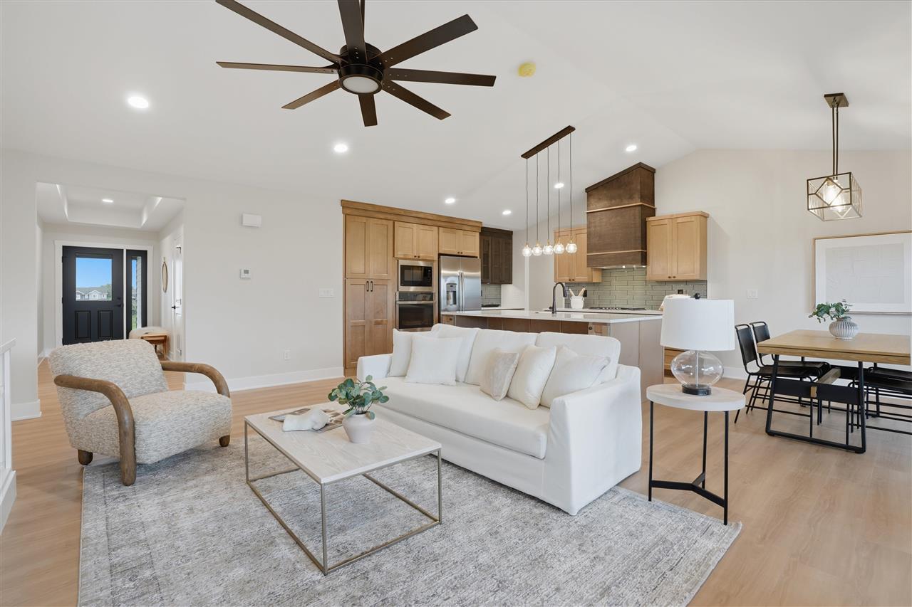 604 Rock Ridge Road Tiffin IA 52340