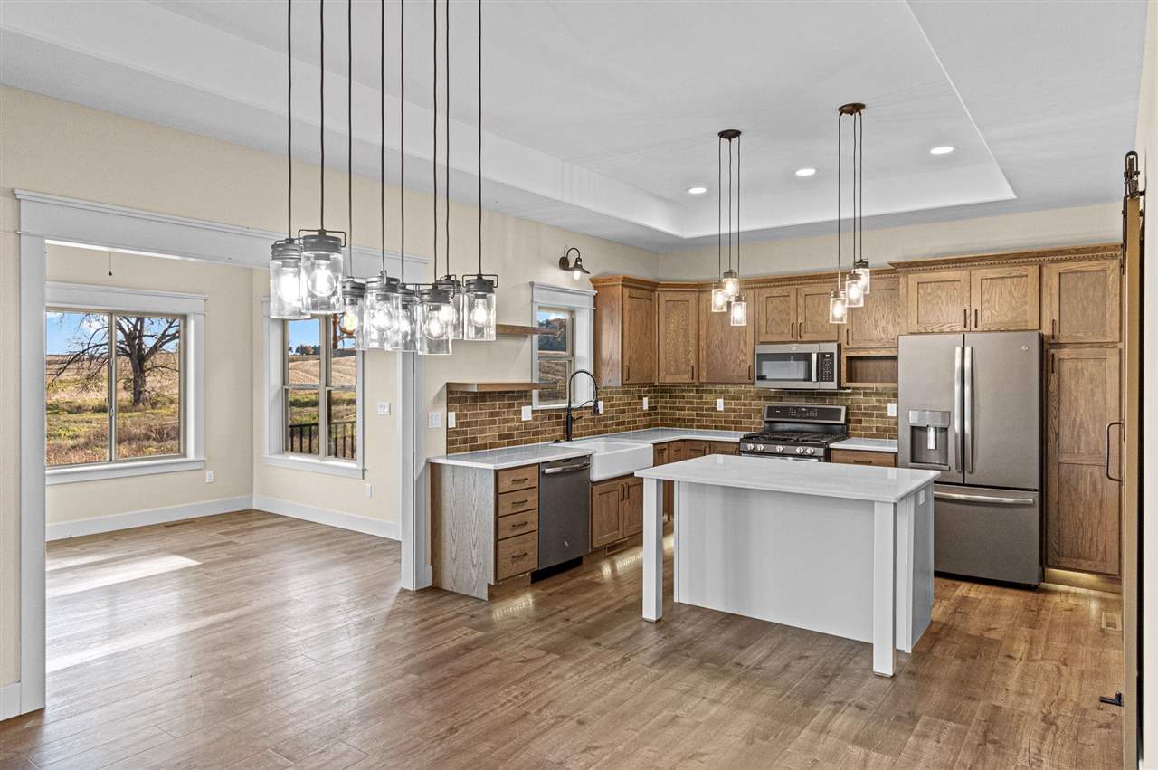 2357 Oak Ln Court SW Iowa City IA 52240