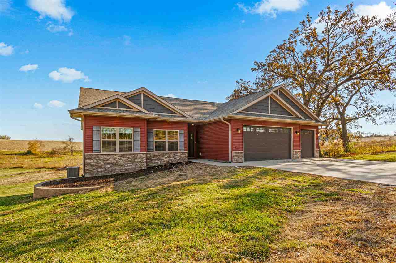 2357 Oak Ln Court SW Iowa City IA 52240