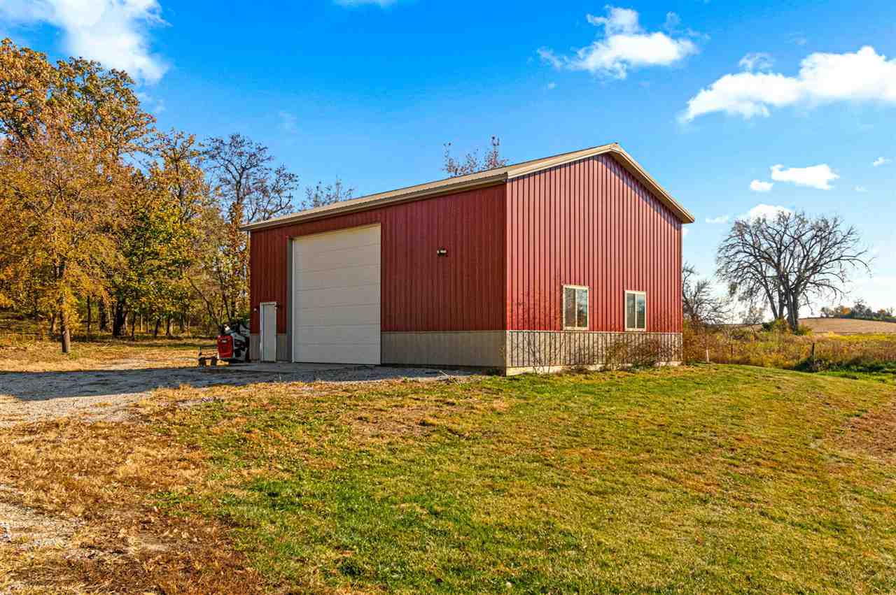 2357 Oak Ln Court SW Iowa City IA 52240