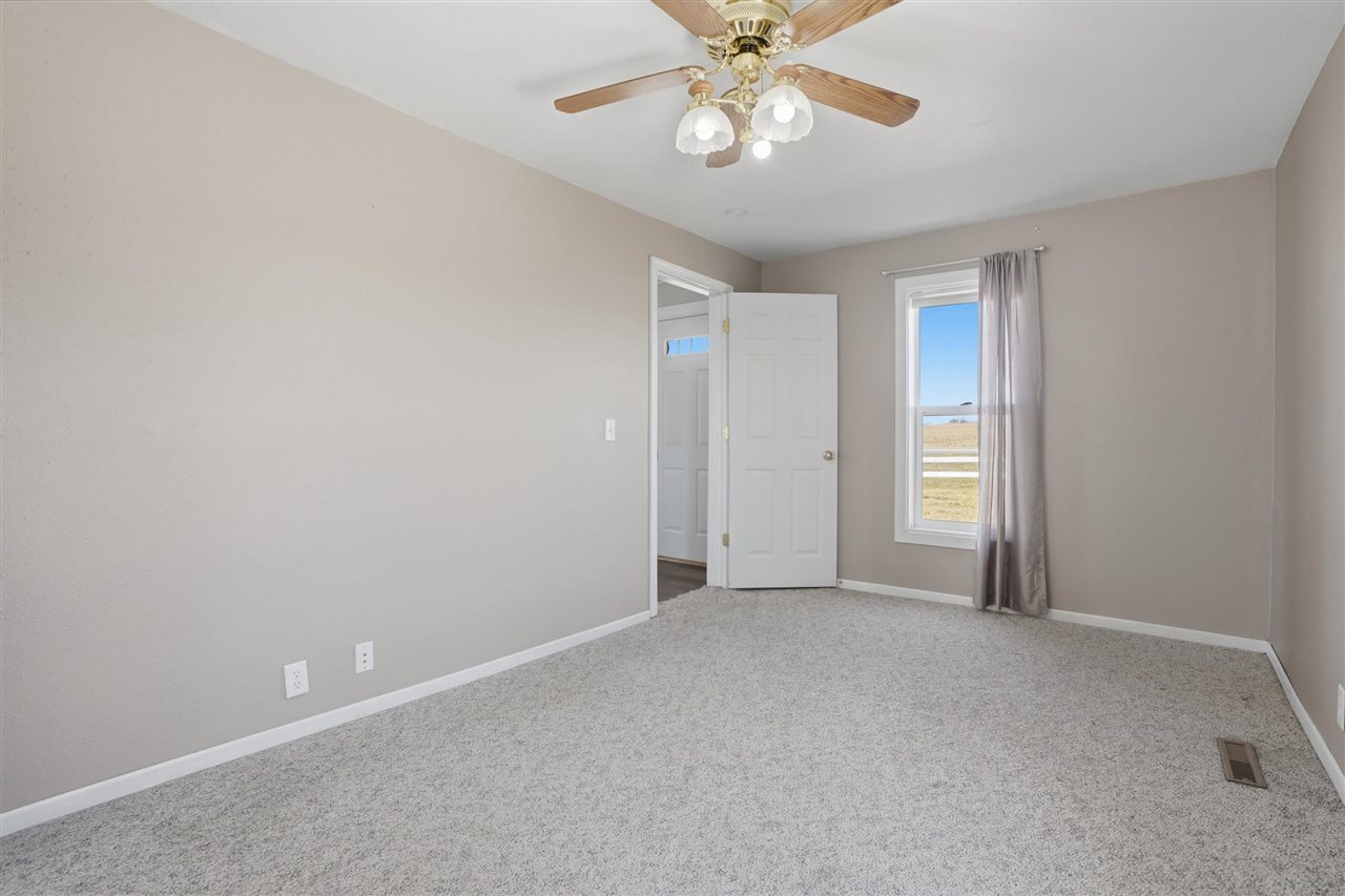 2789 Highway 22 Riverside IA 52327