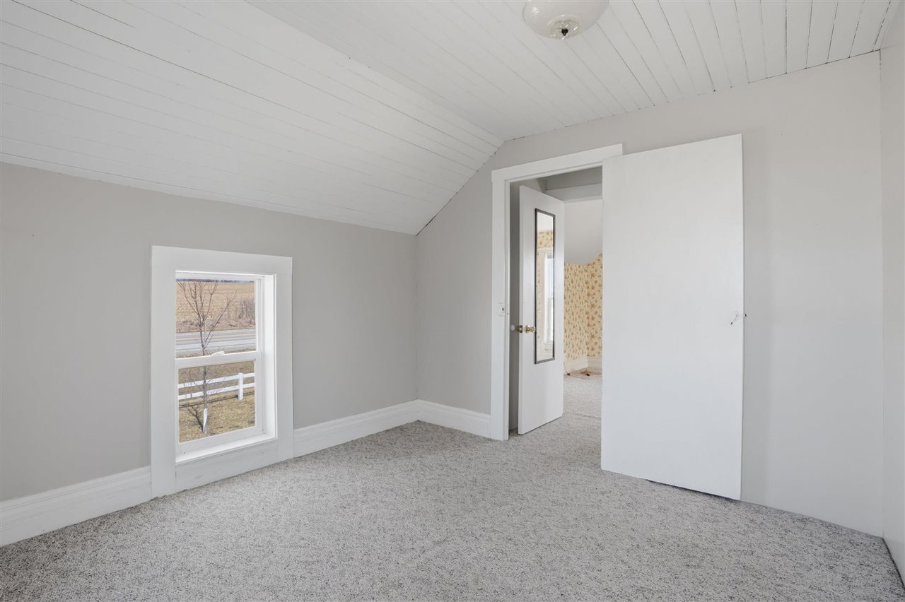 2789 Highway 22 Riverside IA 52327