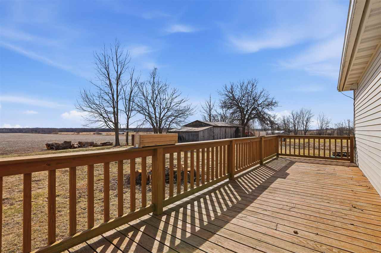 2789 Highway 22 Riverside IA 52327