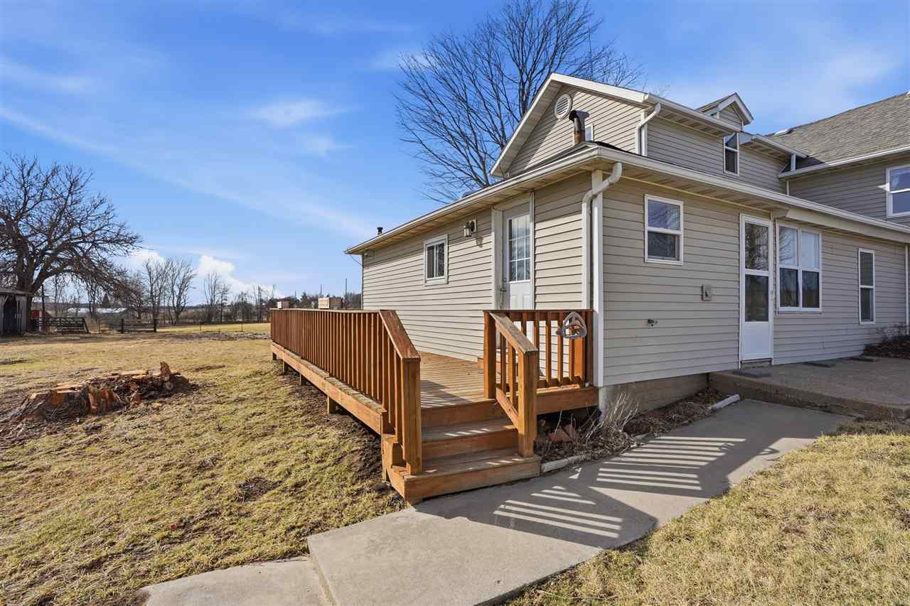 2789 Highway 22 Riverside IA 52327