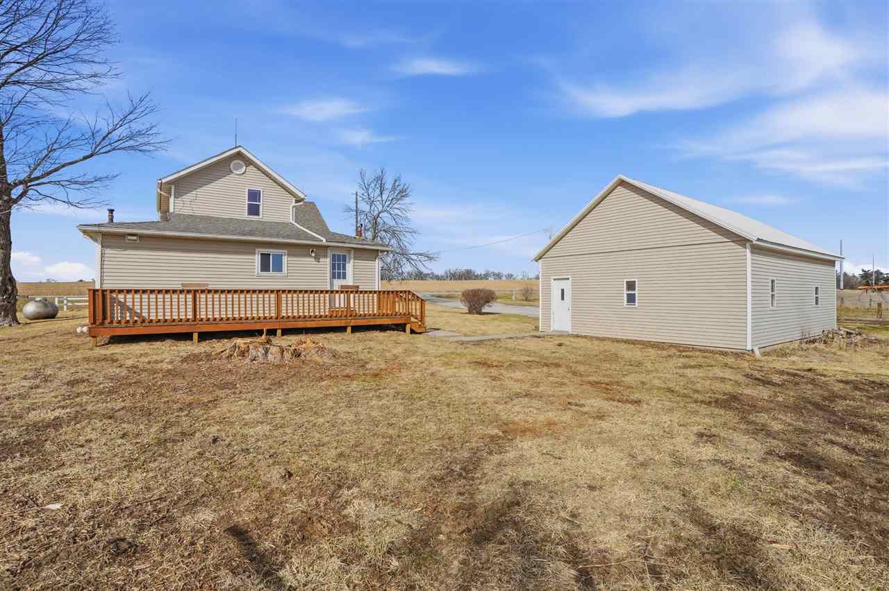 2789 Highway 22 Riverside IA 52327