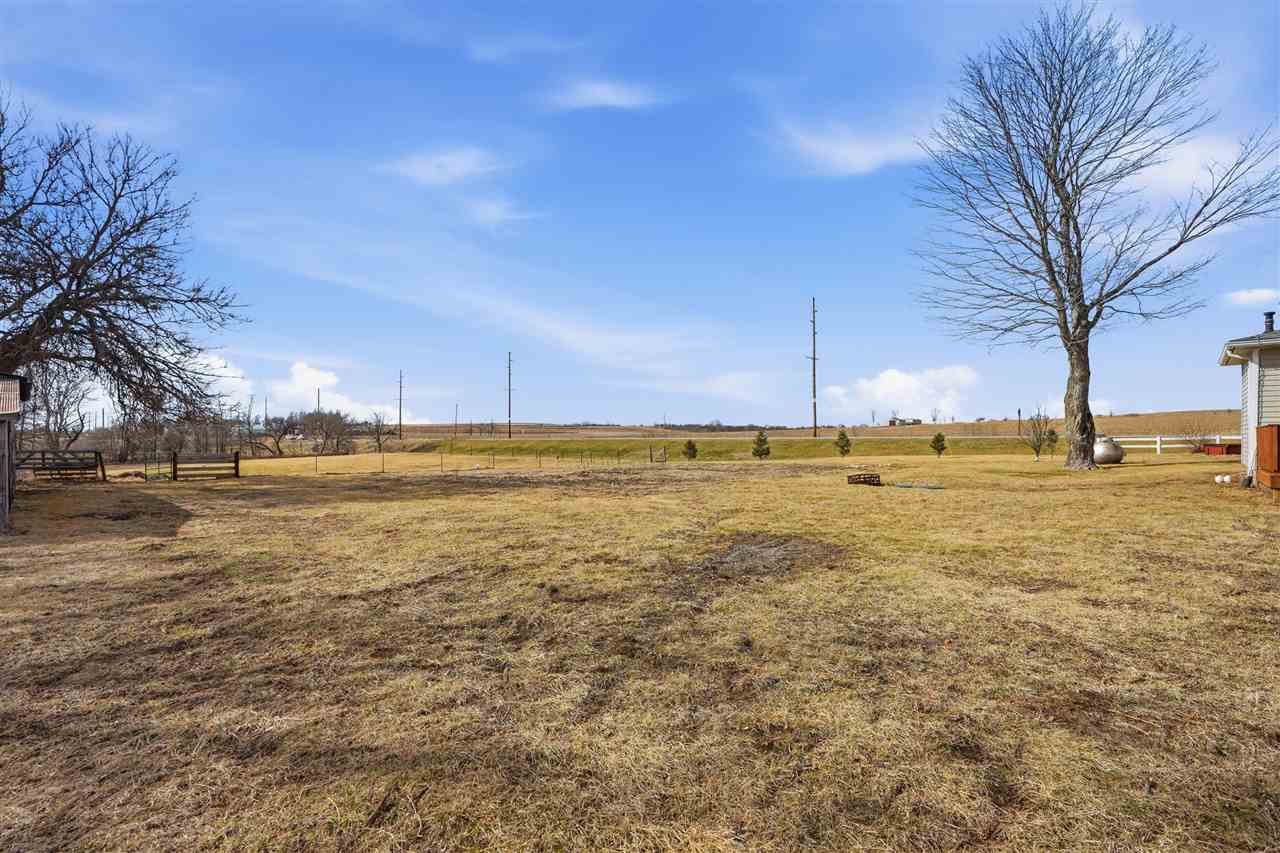 2789 Highway 22 Riverside IA 52327