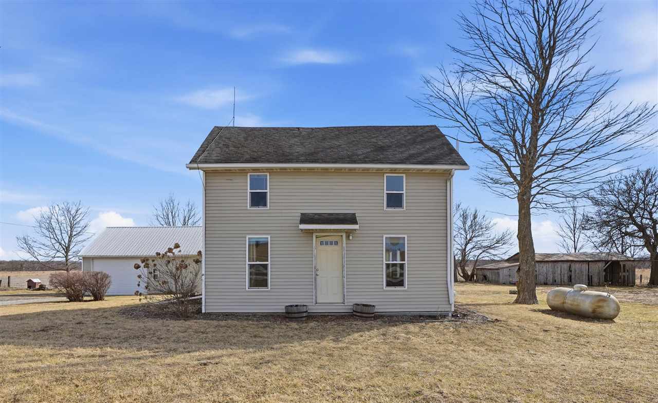 2789 Highway 22 Riverside IA 52327